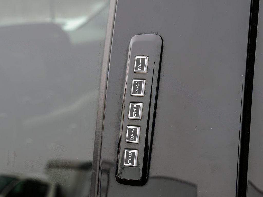 used 2022 Ford F-150 car, priced at $31,074