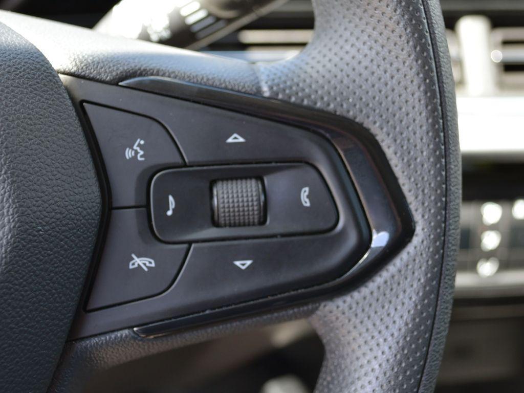 used 2025 Chevrolet Trax car, priced at $22,152