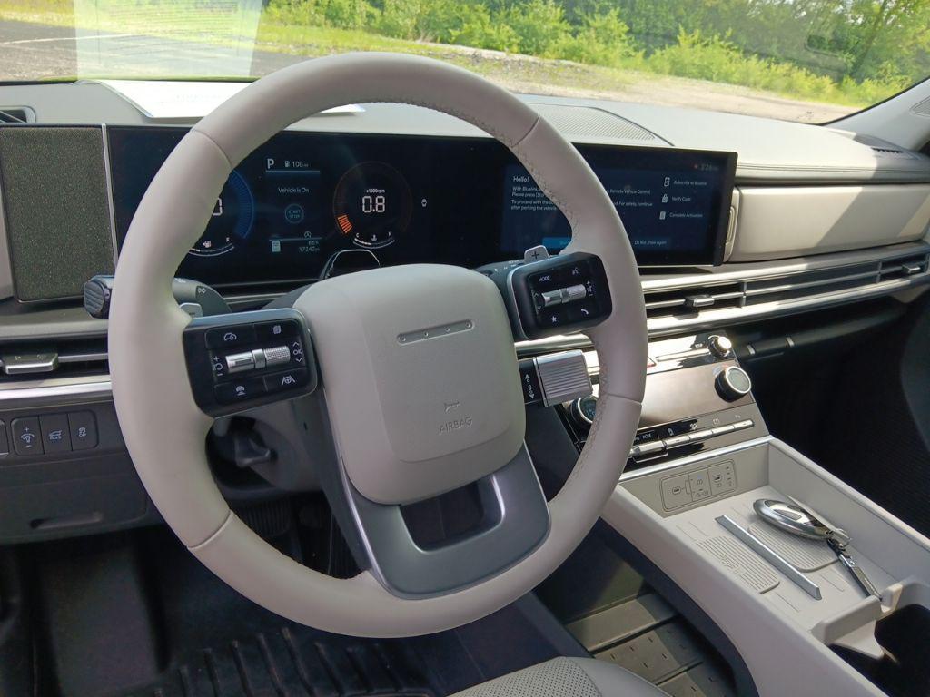 used 2025 Hyundai Santa Fe car, priced at $31,994