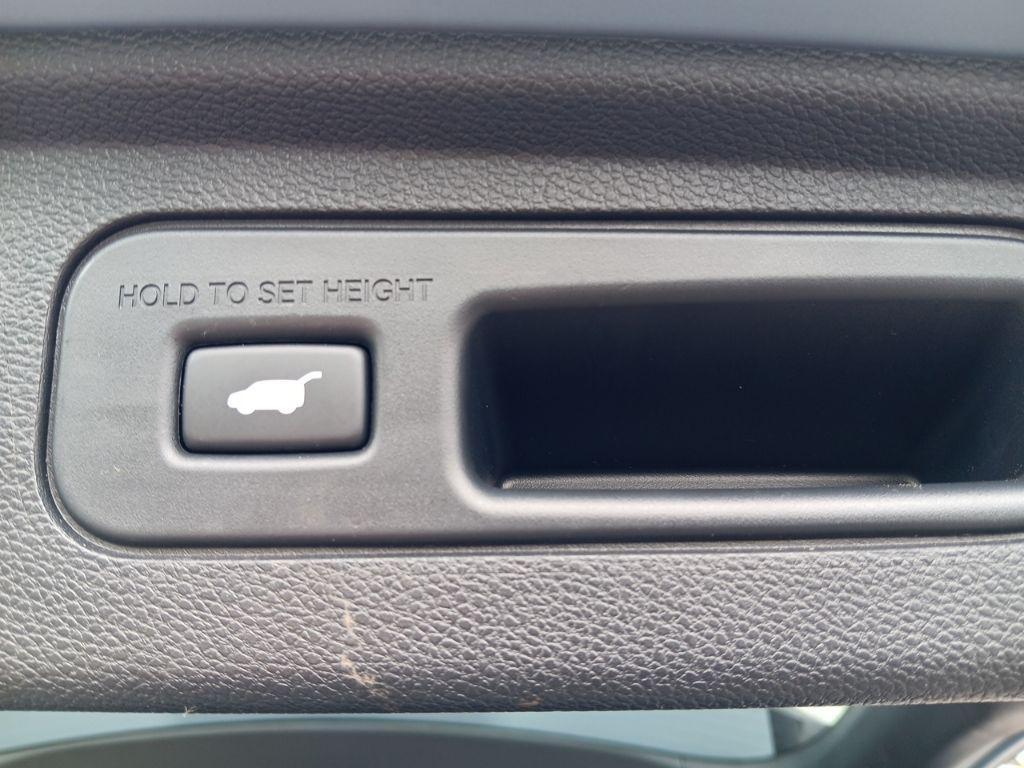 used 2025 Honda Odyssey car, priced at $38,239