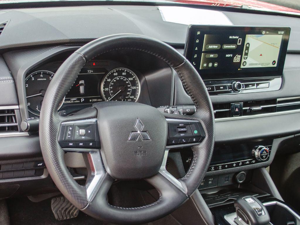 used 2025 Mitsubishi Outlander car, priced at $27,521