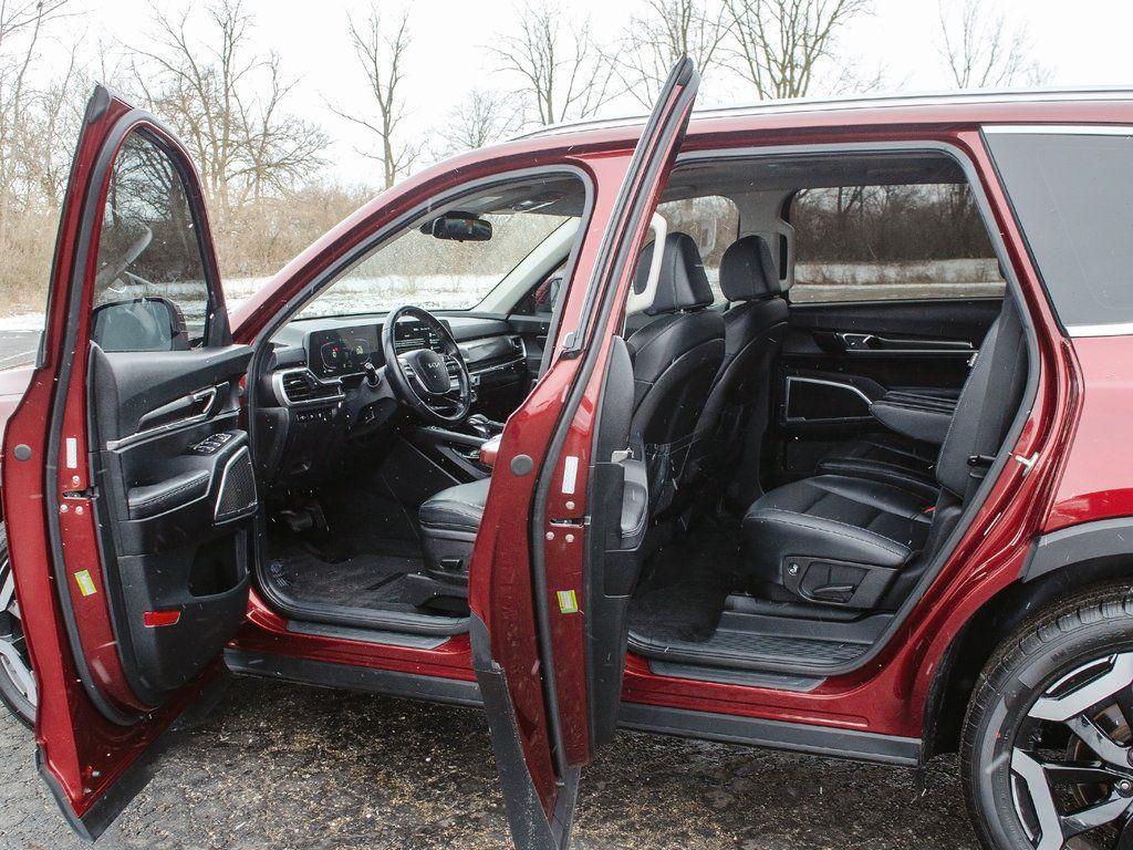 used 2023 Kia Telluride car, priced at $31,787