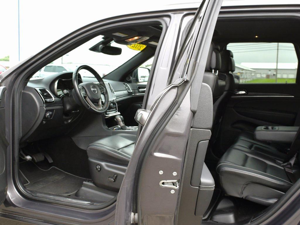 used 2021 Jeep Grand Cherokee car, priced at $23,297