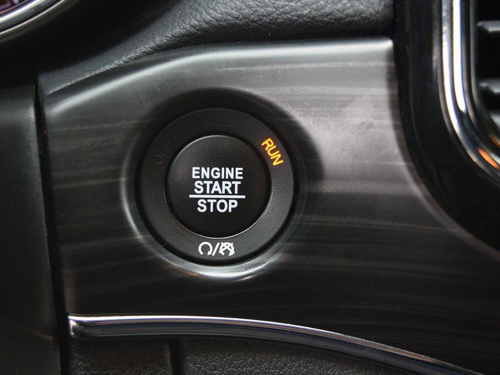 used 2021 Jeep Grand Cherokee car, priced at $23,297