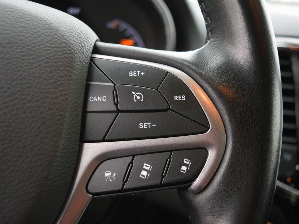 used 2021 Jeep Grand Cherokee car, priced at $23,297