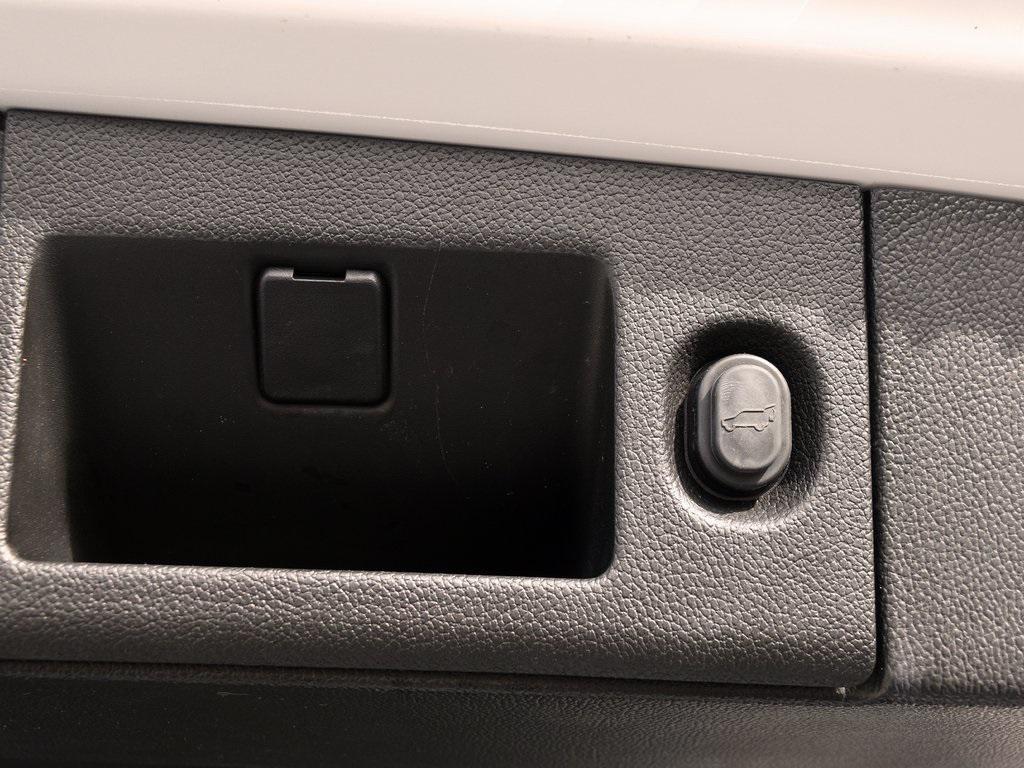 used 2018 GMC Yukon car, priced at $28,355