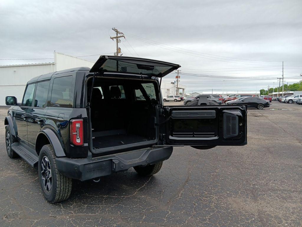 used 2025 Ford Bronco car, priced at $49,900