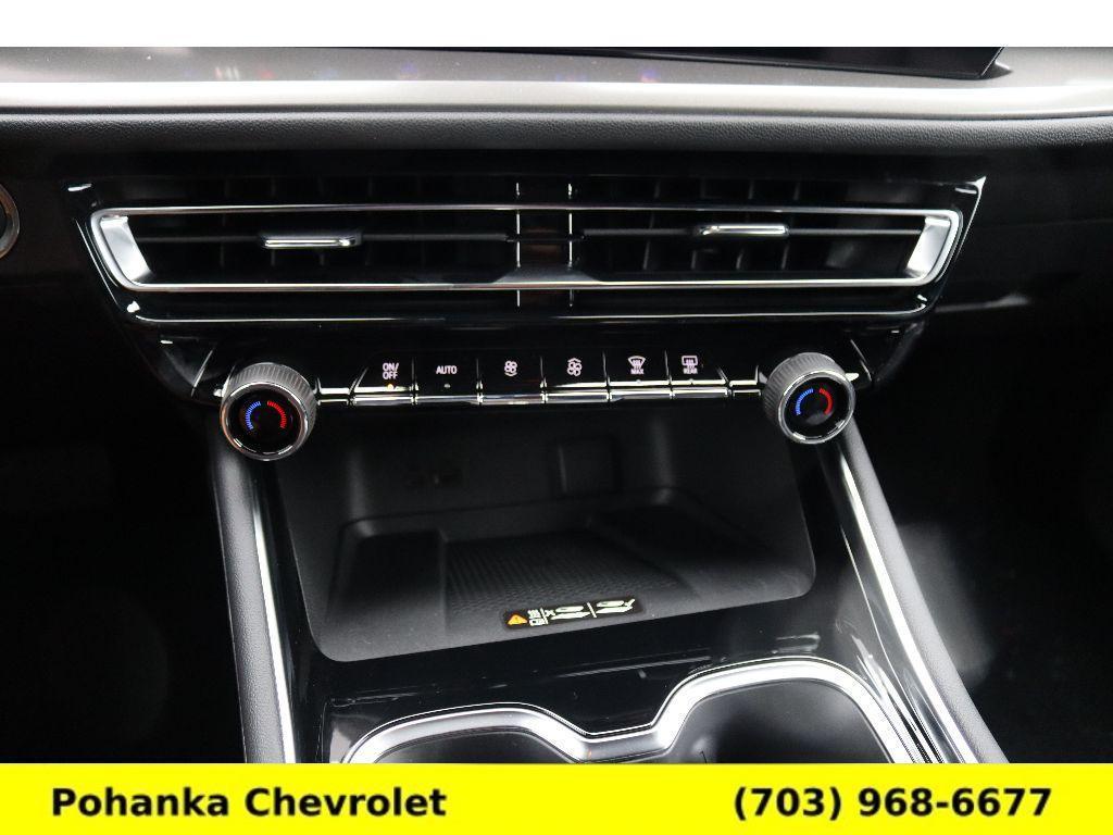 new 2026 Chevrolet Traverse car, priced at $42,995