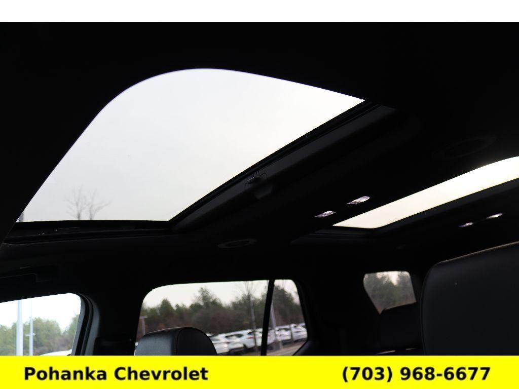 used 2023 Chevrolet Traverse car, priced at $35,600