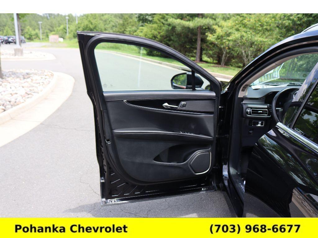 used 2023 Lincoln Nautilus car, priced at $28,884