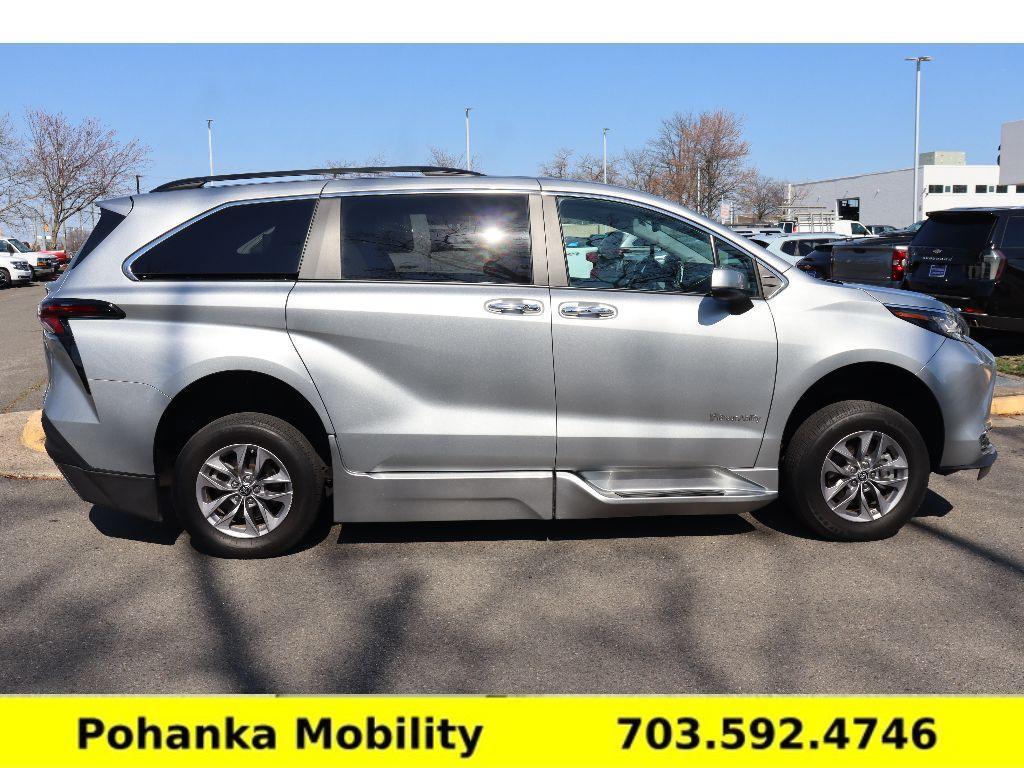 used 2023 Toyota Sienna car, priced at $79,995