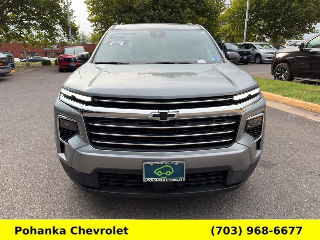 used 2025 Chevrolet Traverse car, priced at $40,400