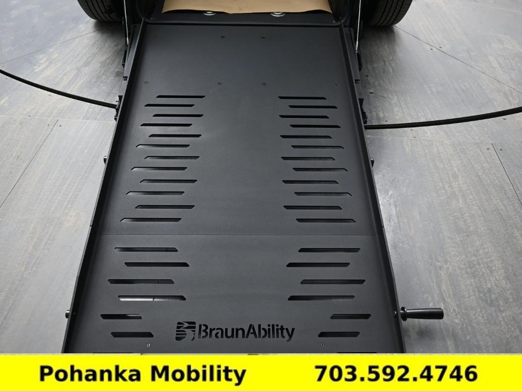 used 2024 Chrysler Pacifica car, priced at $64,995