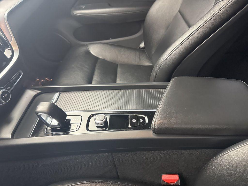 used 2024 Volvo S60 car, priced at $25,399