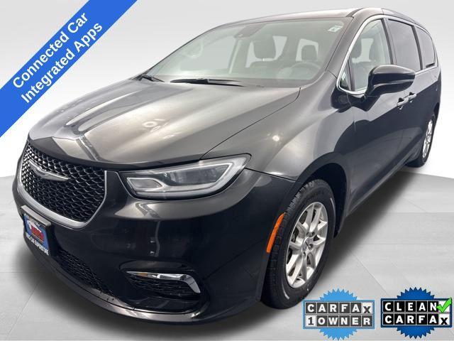 used 2024 Chrysler Pacifica car, priced at $28,299