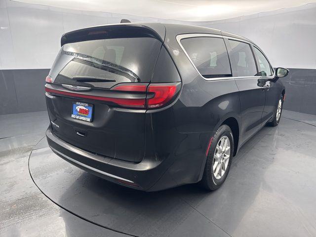 used 2024 Chrysler Pacifica car, priced at $29,250