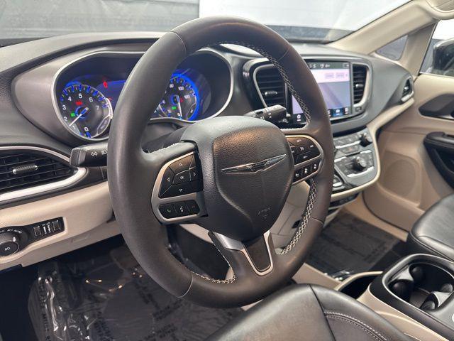 used 2024 Chrysler Pacifica car, priced at $29,250