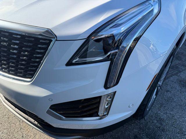 new 2026 Cadillac XT5 car, priced at $58,045