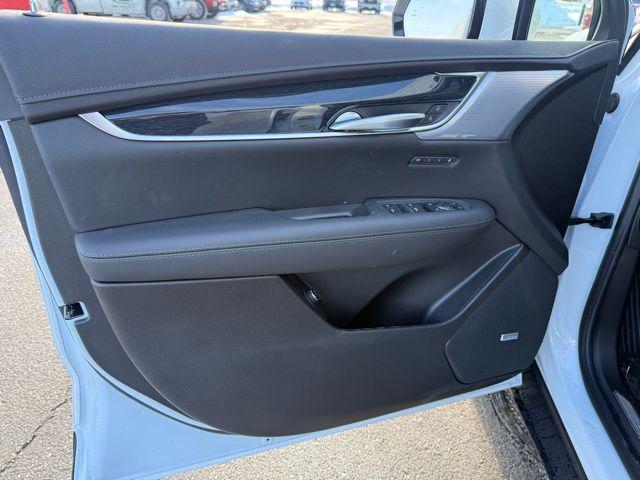 new 2026 Cadillac XT5 car, priced at $58,045