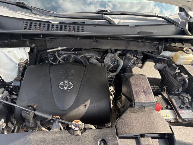 used 2019 Toyota Highlander car, priced at $24,298