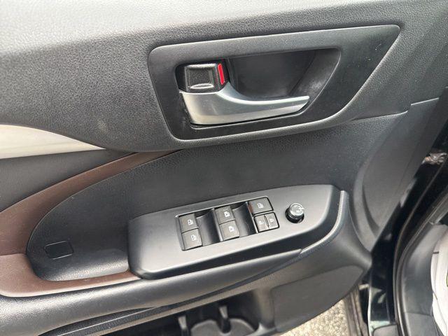 used 2019 Toyota Highlander car, priced at $23,898