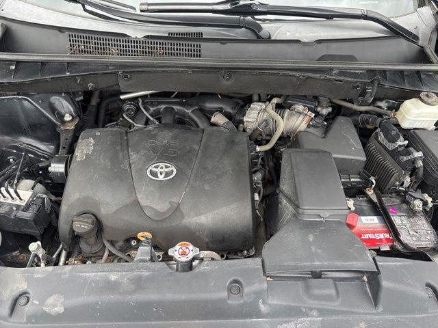 used 2019 Toyota Highlander car, priced at $23,898