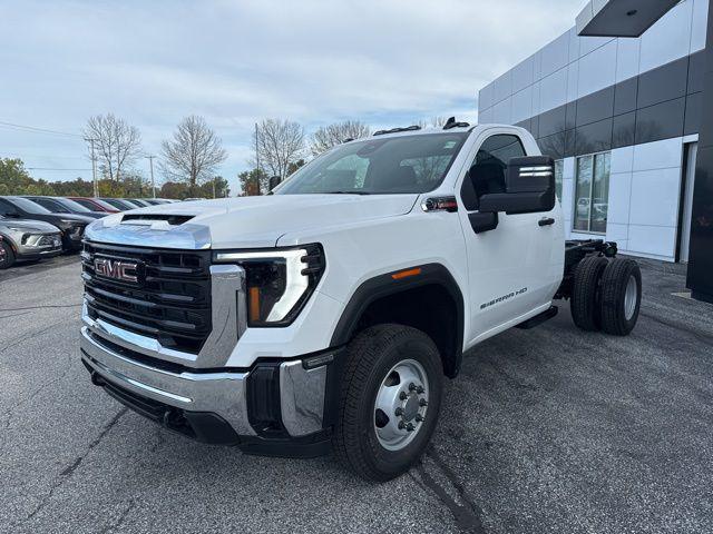 new 2026 GMC Sierra 3500 car, priced at $76,198