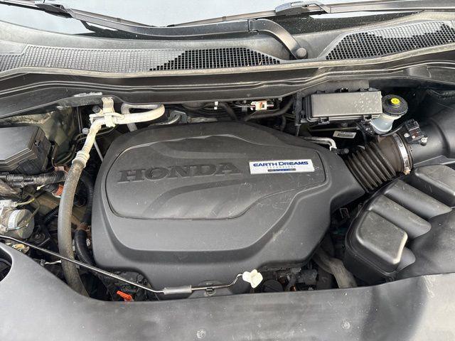 used 2019 Honda Pilot car, priced at $14,798