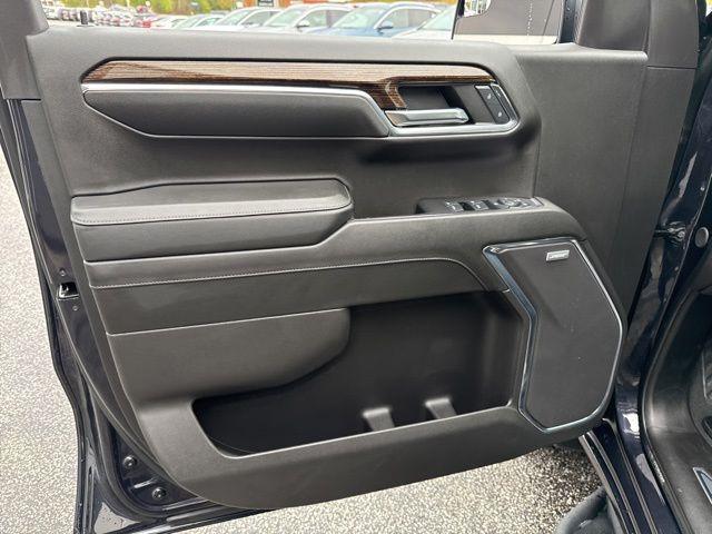 used 2024 GMC Sierra 1500 car, priced at $45,000