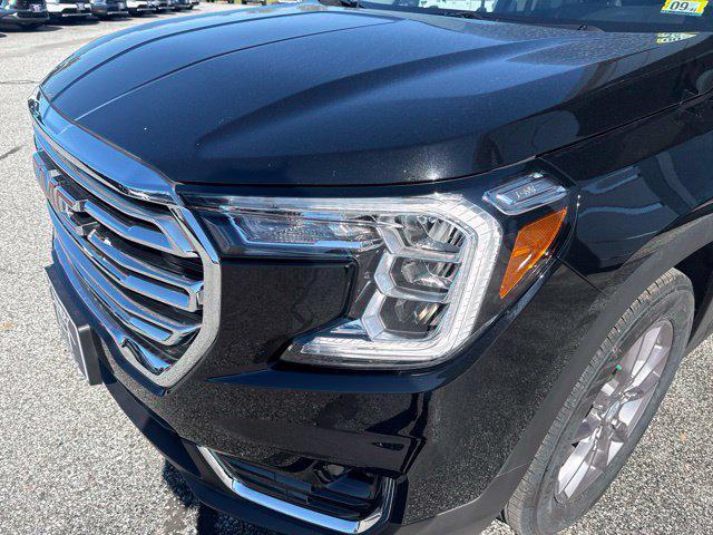 used 2023 GMC Terrain car, priced at $27,998