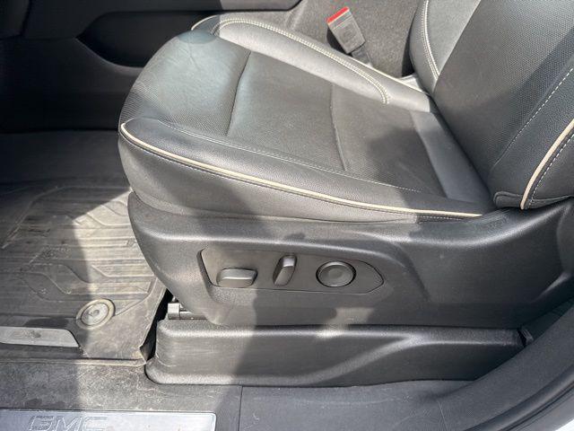 used 2023 GMC Yukon XL car, priced at $49,498