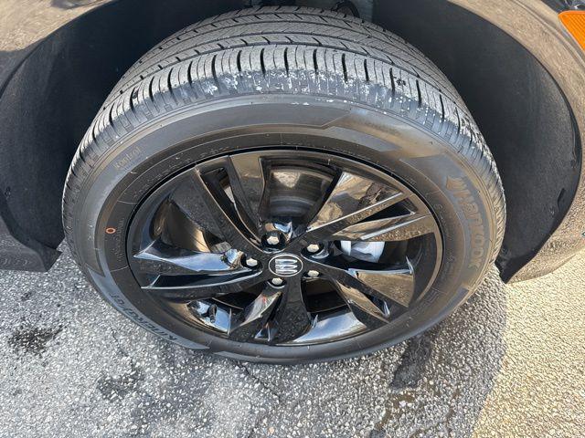 used 2025 Buick Encore GX car, priced at $25,898