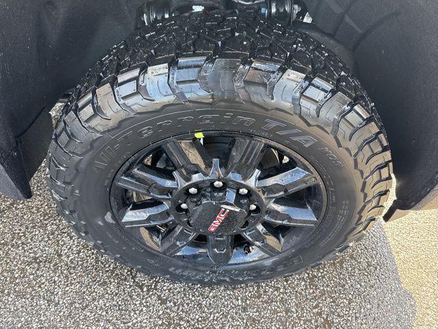 new 2026 GMC Sierra 2500 car, priced at $75,080