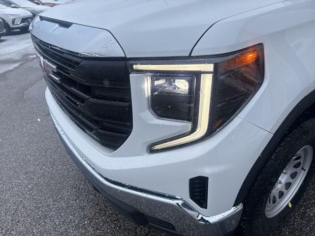 new 2026 GMC Sierra 1500 car, priced at $39,775