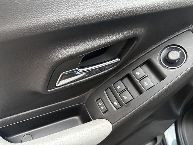 used 2022 Chevrolet Trax car, priced at $17,798