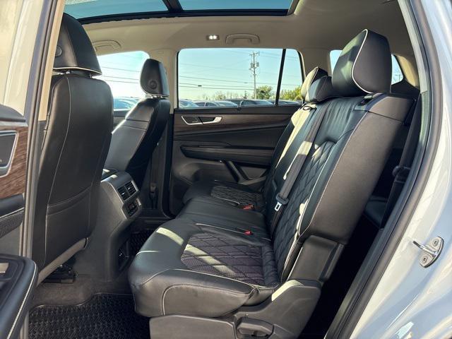 used 2024 Volkswagen Atlas car, priced at $37,748