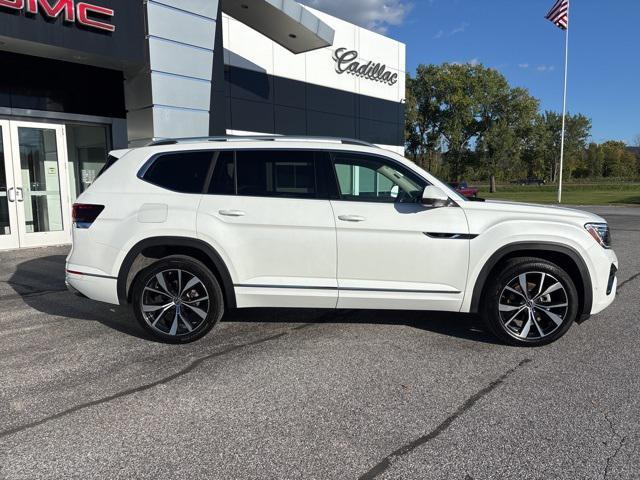 used 2024 Volkswagen Atlas car, priced at $37,748