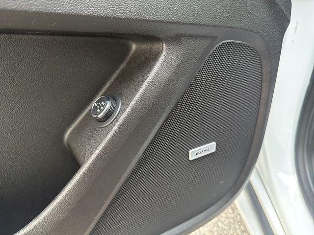 used 2020 Chevrolet Traverse car, priced at $24,098