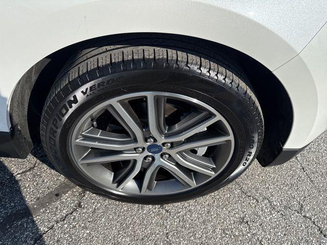 used 2022 Ford Edge car, priced at $28,798