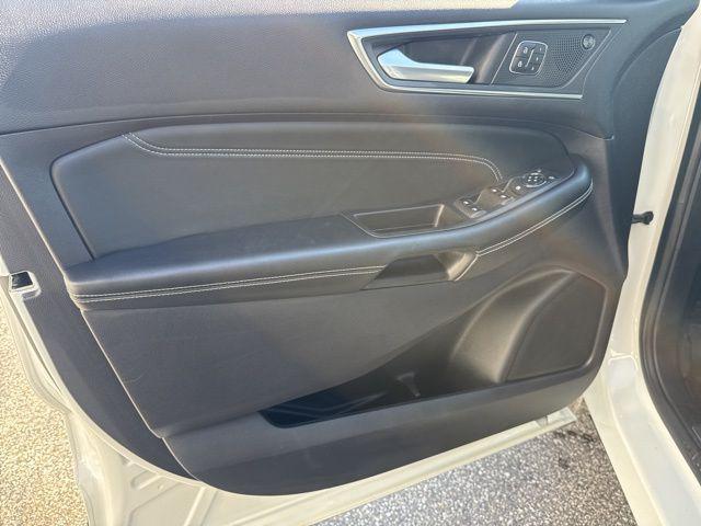 used 2022 Ford Edge car, priced at $28,798