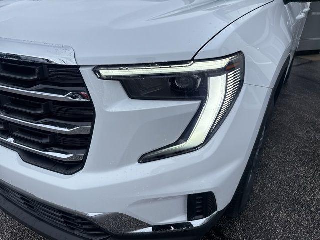 new 2026 GMC Acadia car, priced at $45,490