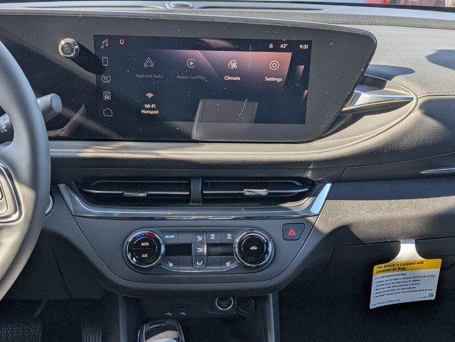 new 2025 Buick Envista car, priced at $24,930