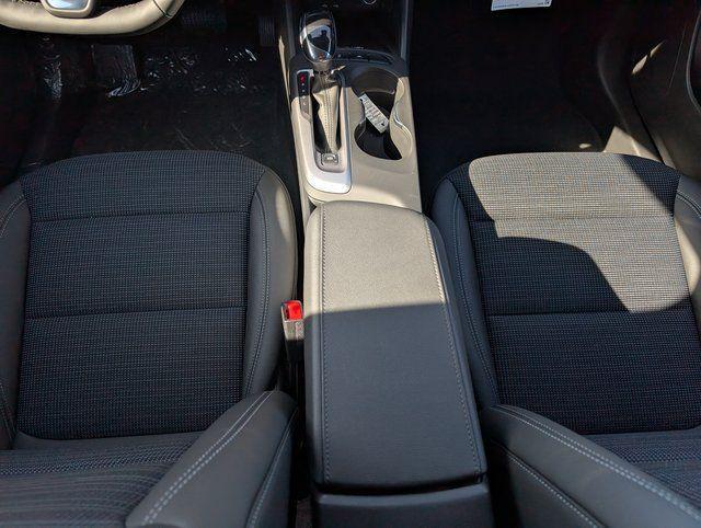 new 2025 Buick Envista car, priced at $24,930