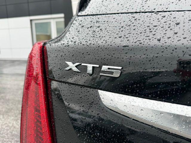 used 2024 Cadillac XT5 car, priced at $37,998