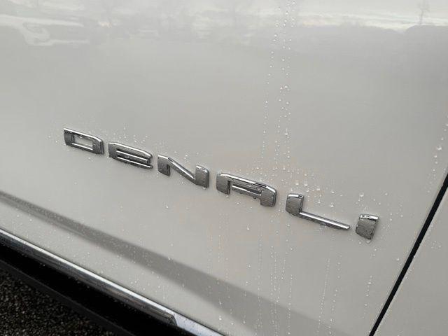 used 2023 GMC Yukon XL car, priced at $66,998