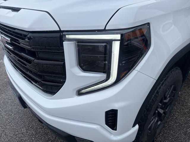 new 2026 GMC Sierra 1500 car, priced at $44,795