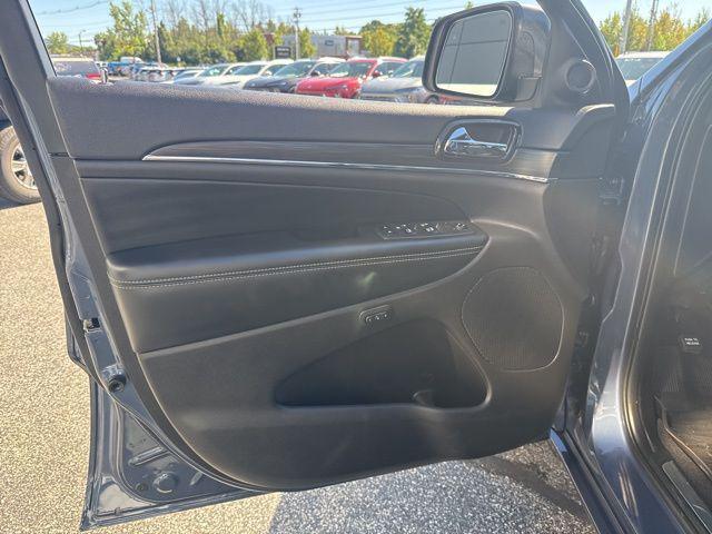 used 2021 Jeep Grand Cherokee car, priced at $23,798