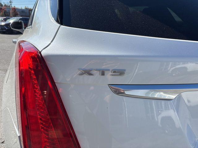 used 2019 Cadillac XT5 car, priced at $20,498