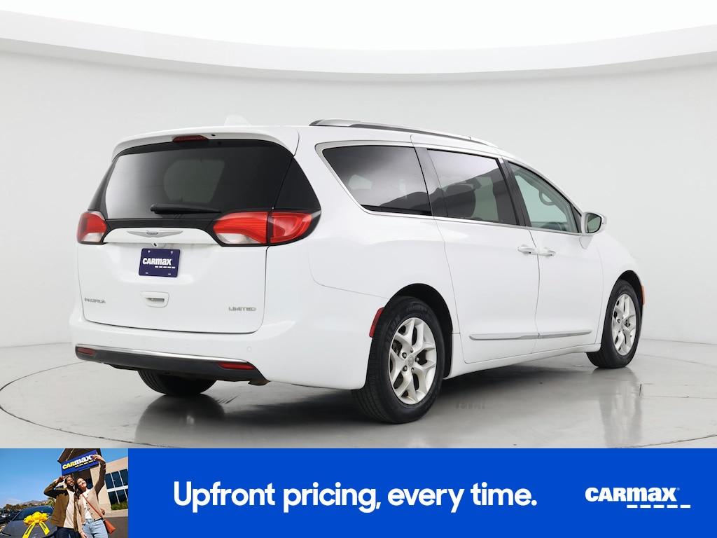 used 2020 Chrysler Pacifica car, priced at $23,998