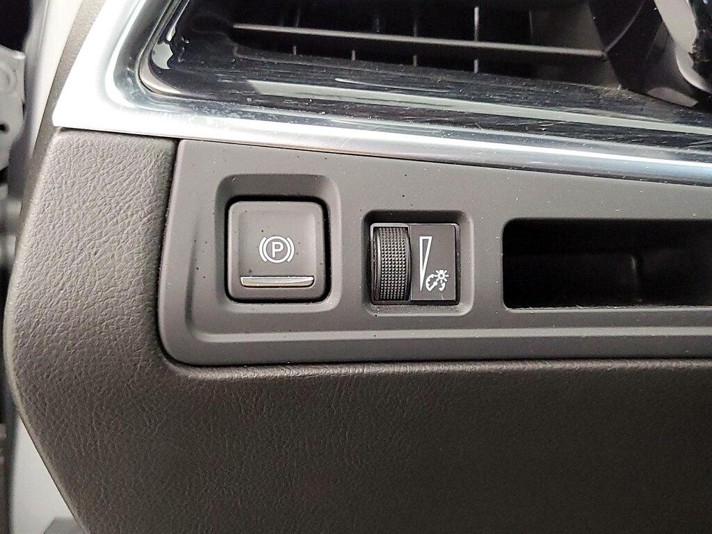 used 2025 Cadillac XT5 car, priced at $33,998